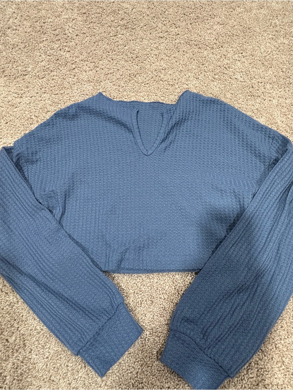 Women's Textured V-Neck Cropped Sweater - Blue